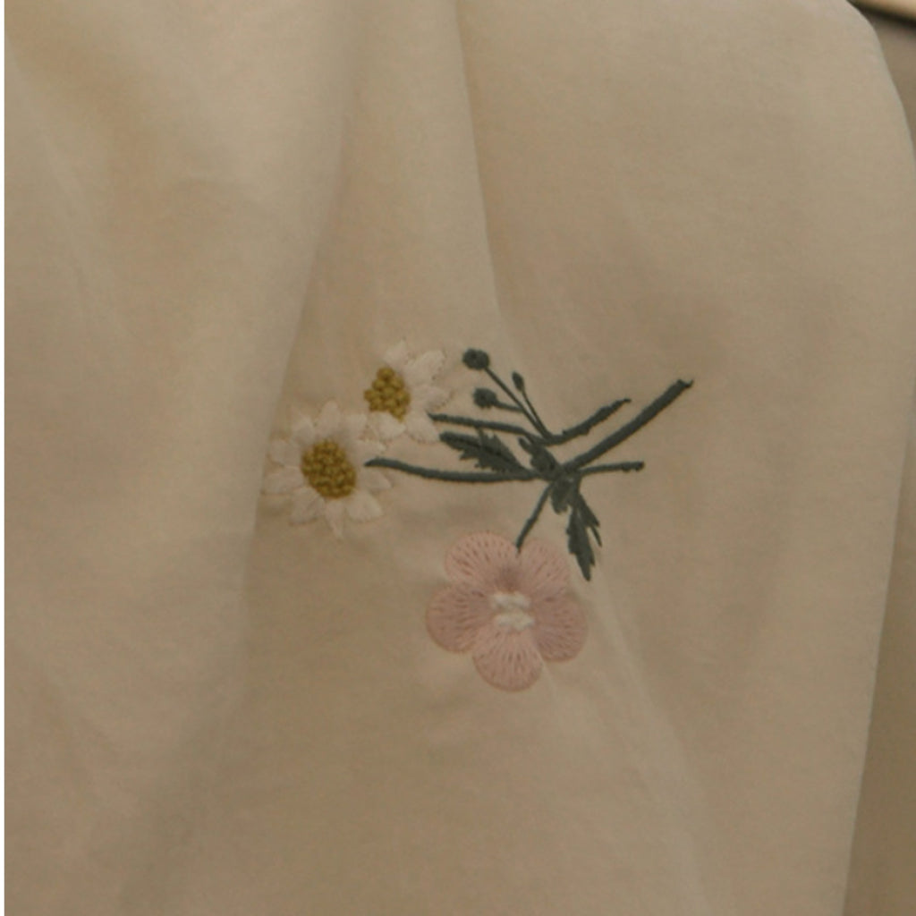 Embroidered Tencel Cooling Quilt – Lightweight Floral Summer Bedspread