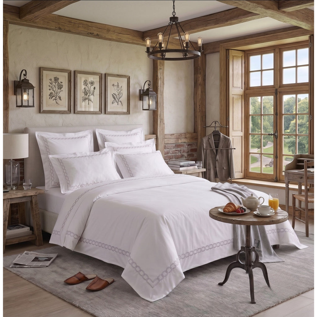 Luxury White Embroidered Cotton Bedding Set, , Hotel Style Duvet Cover Set with Flat Sheet, Elegant Bed Linen