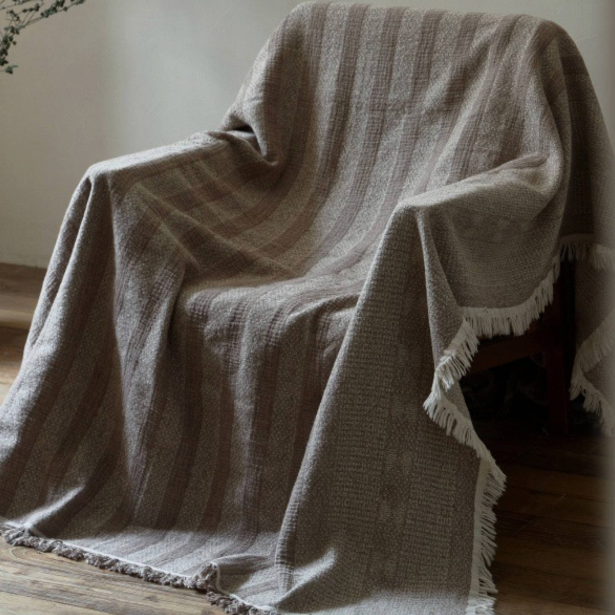Minimalist Cotton Linen Throw Blanket – Soft Textured Greige Bed Throw