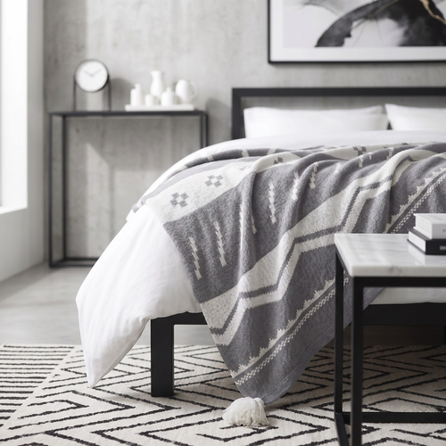 Black White Throw Blanket for Sofa – Soft Boho Knitted Bed Throw
