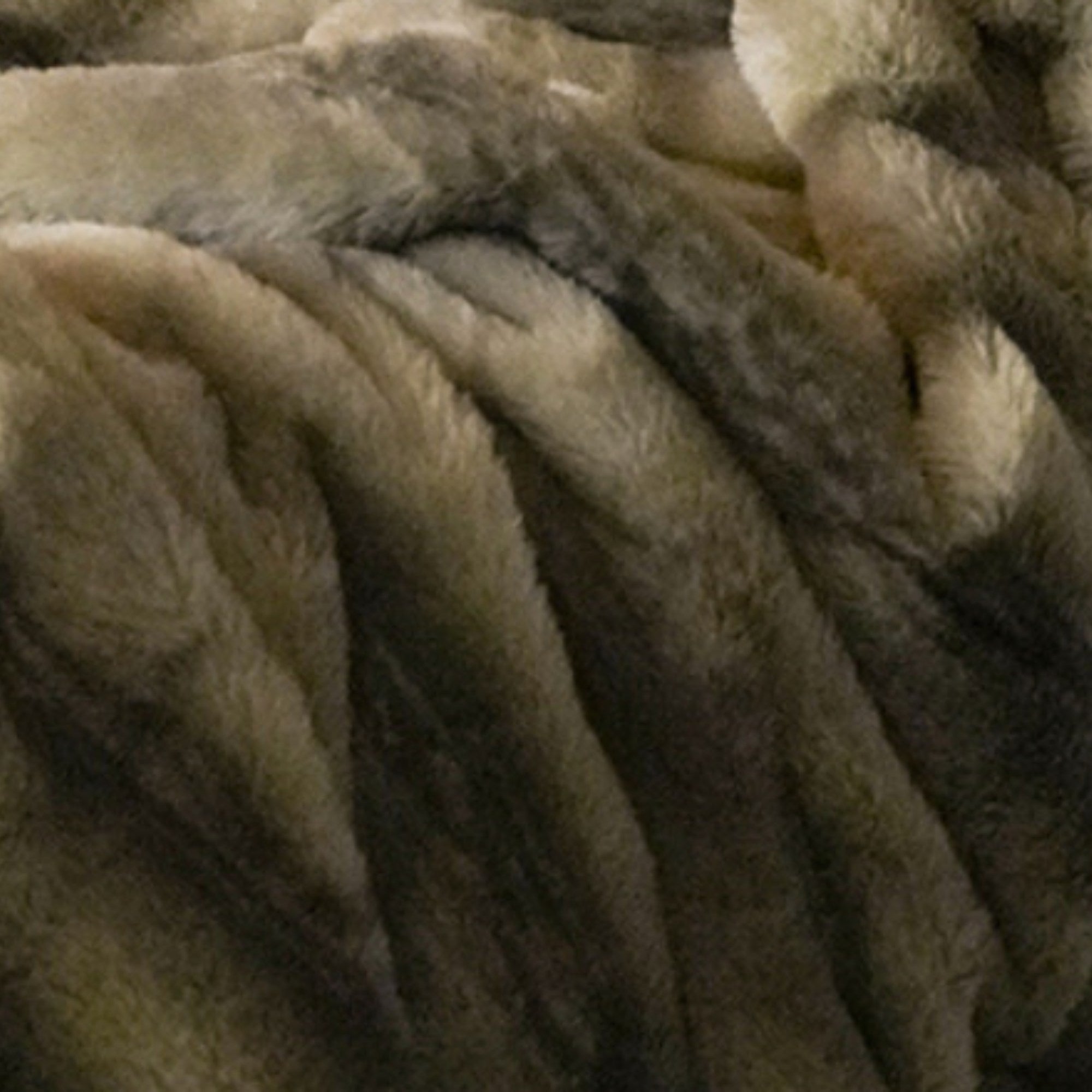 Luxury Rabbit Mink Faux Fur Throw Blanket | Snow Velvet Plush | Ultra Soft Sofa & Bed Blanket