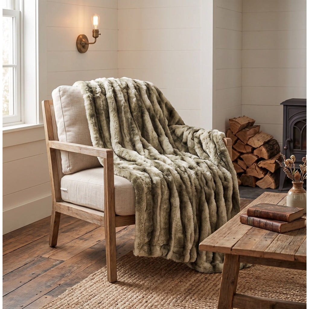 Luxury Rabbit Mink Faux Fur Throw Blanket | Snow Velvet Plush | Ultra Soft Sofa & Bed Blanket