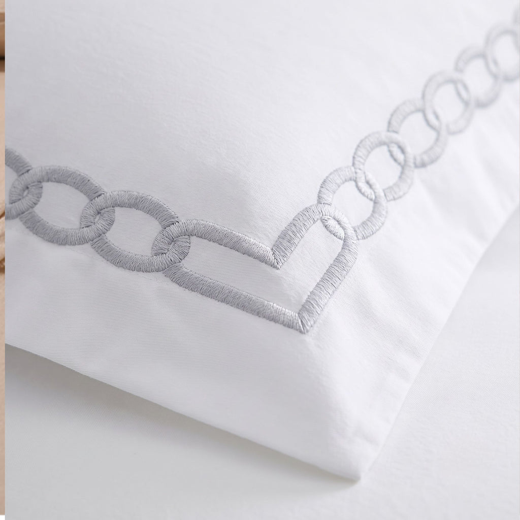 Luxury White Embroidered Cotton Bedding Set, , Hotel Style Duvet Cover Set with Flat Sheet, Elegant Bed Linen
