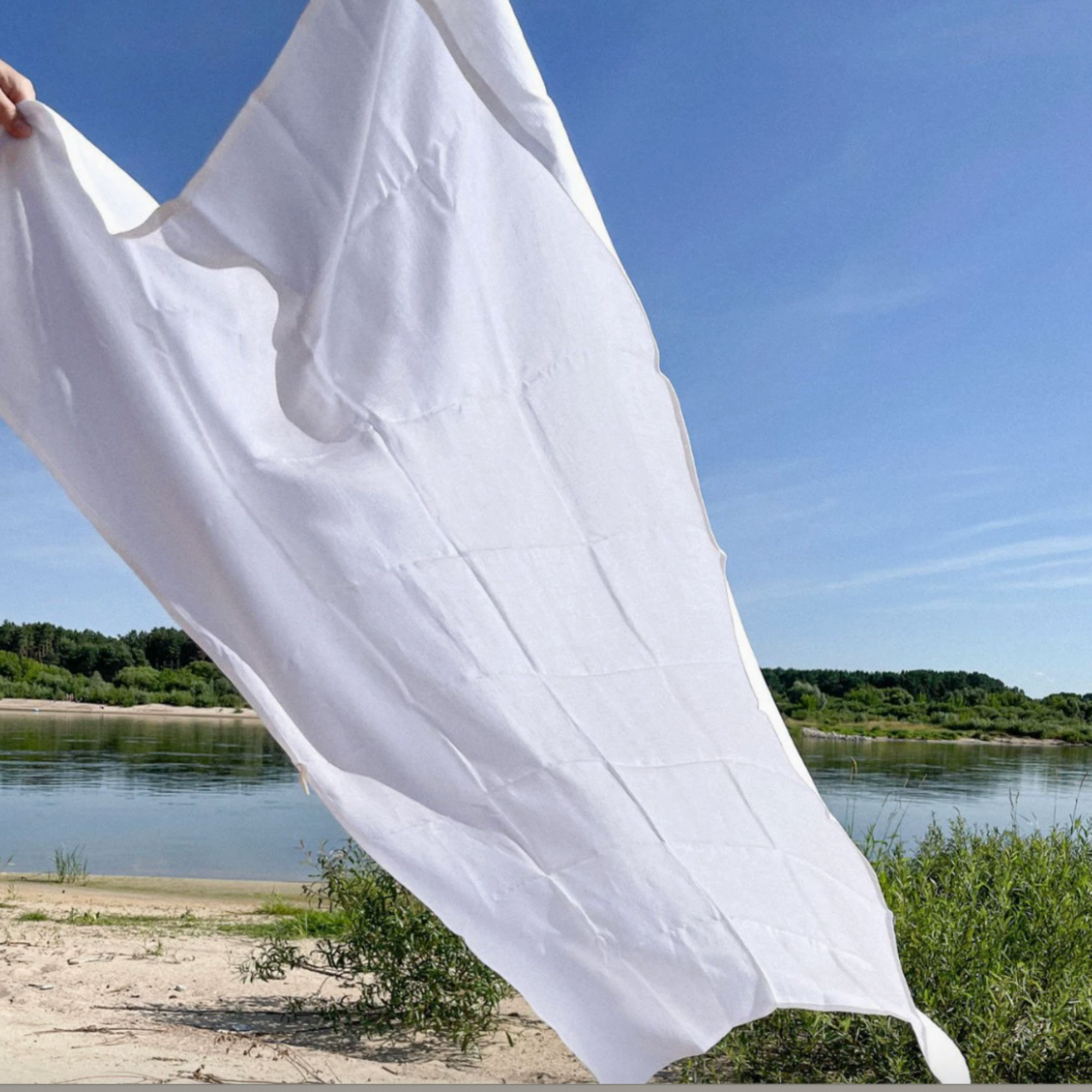 Natural Linen Towel – Relaxed Mediterranean Bath & Beach Style