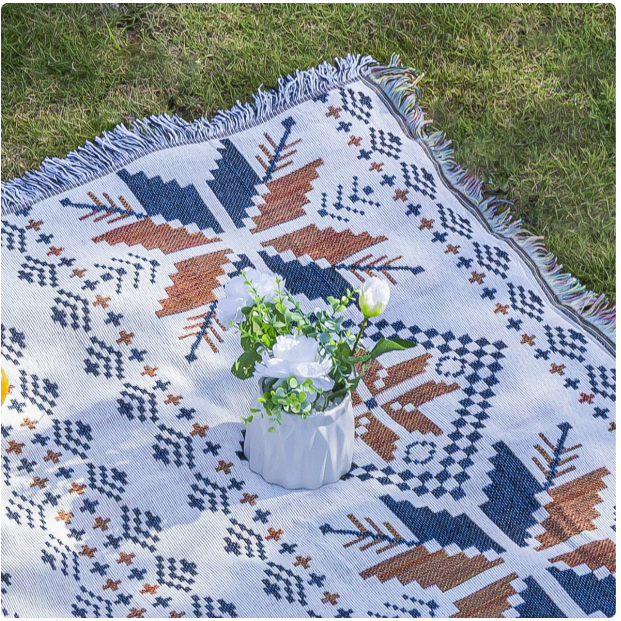 Boho Waterproof Picnic Mat – Foldable Outdoor Beach & Camping Blanket