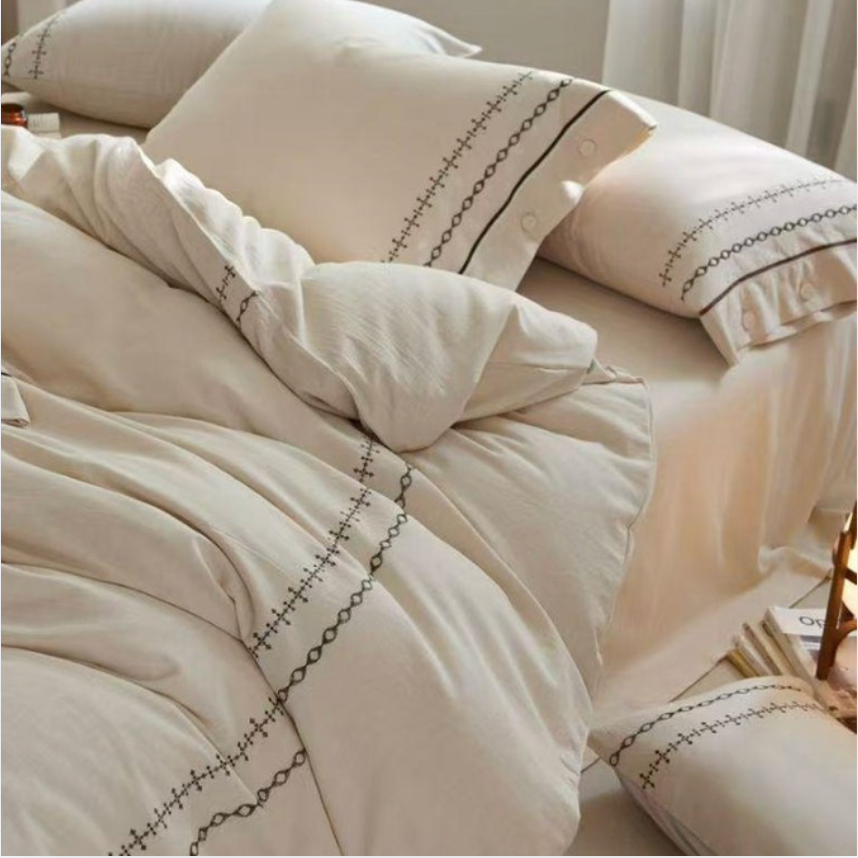 Elegant Linen Bedding Set with Embroidered Edges – Soft Natural Luxury Duvet Cover Set