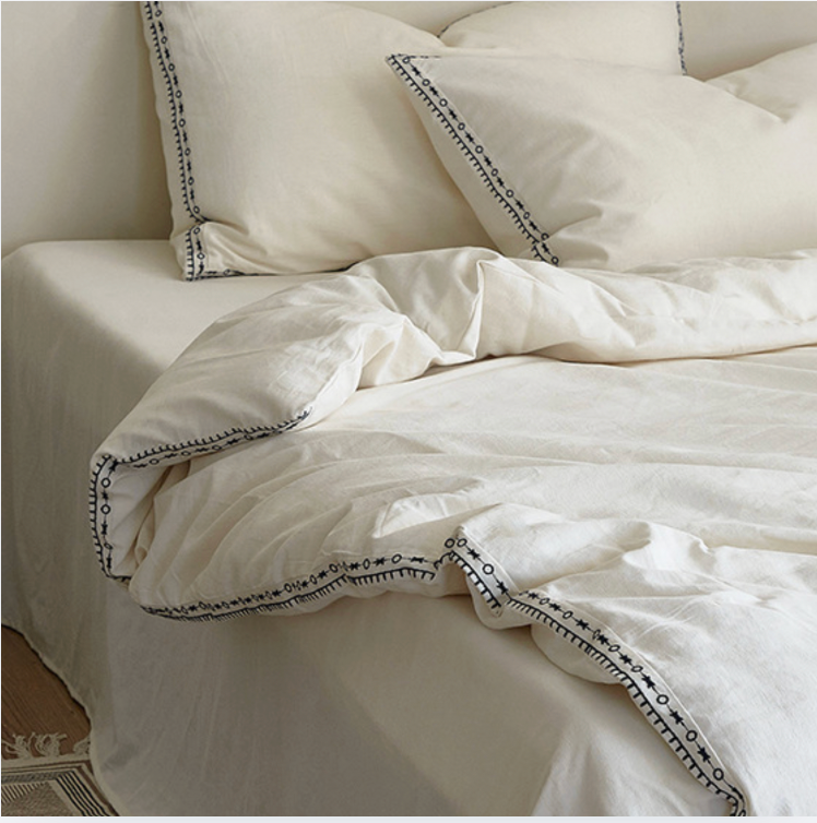 Minimalist Embroidered Cotton Linen Bedding Set – Soft Luxury White Bedding