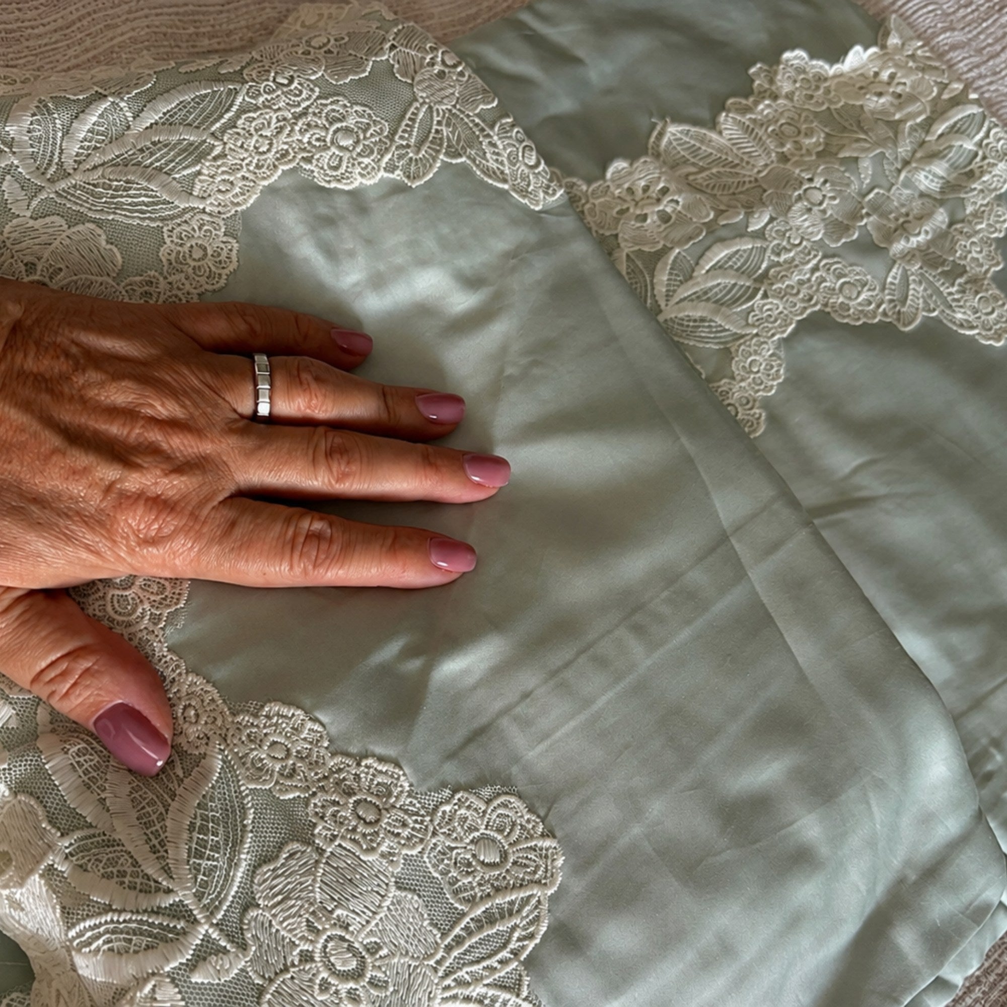 Lace Embroidered Cotton Bedding Set/ Duvet Cover, Pillowcases & Flat/ Fitted Sheet