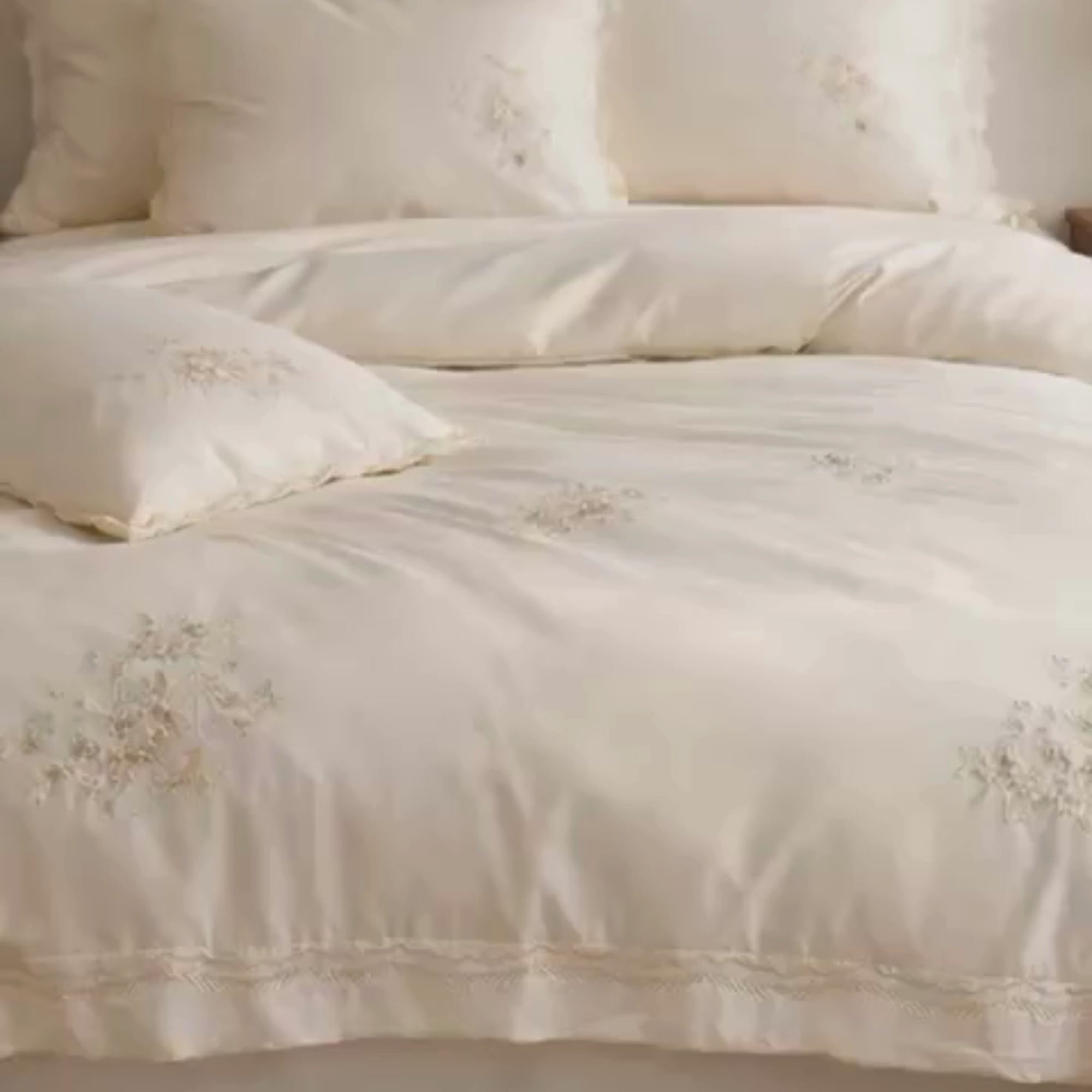 Blush White Bedding Set – Embroidered Sakura Floral Duvet Cover